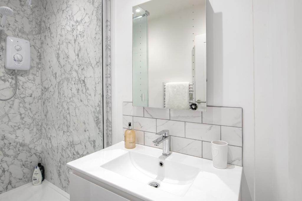 Flat In Bath City Centre Esterno foto